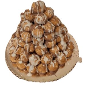 Еклерова пирамида